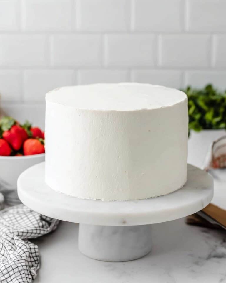 Easy 3-Min Mascarpone Frosting for Cake Recipe