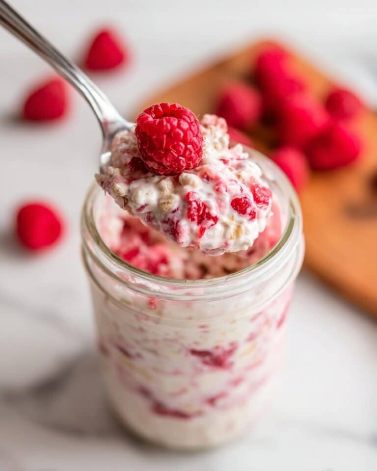 Raspberry Cheesecake Overnight Oats Recipe
