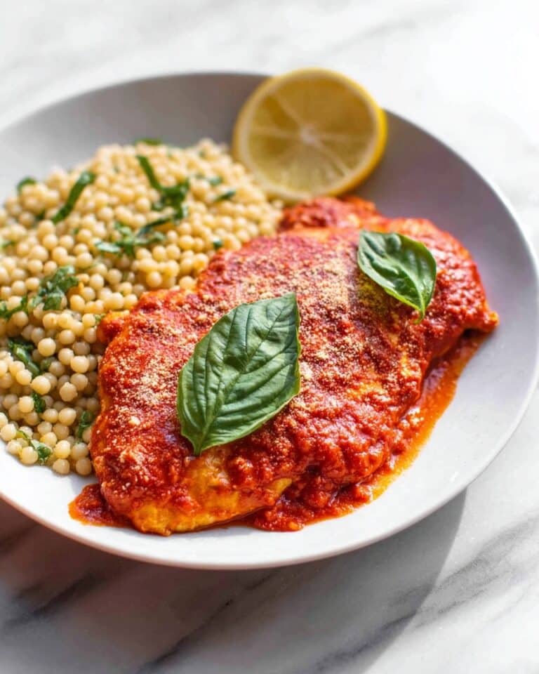 Mediterranean Chicken with Roasted Red Pepper Sauce Recipe