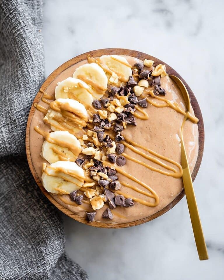 Chocolate Peanut Butter Smoothie Bowl Recipe